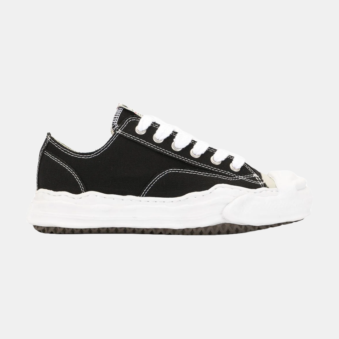 Maison Mihara Hank OG Black & White