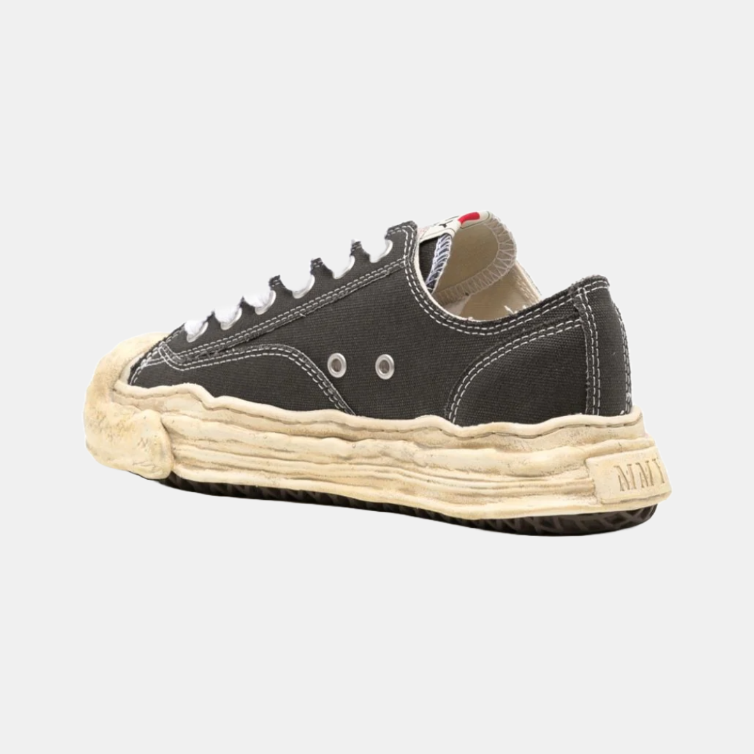 Maison Mihara Hank OG Grey & White