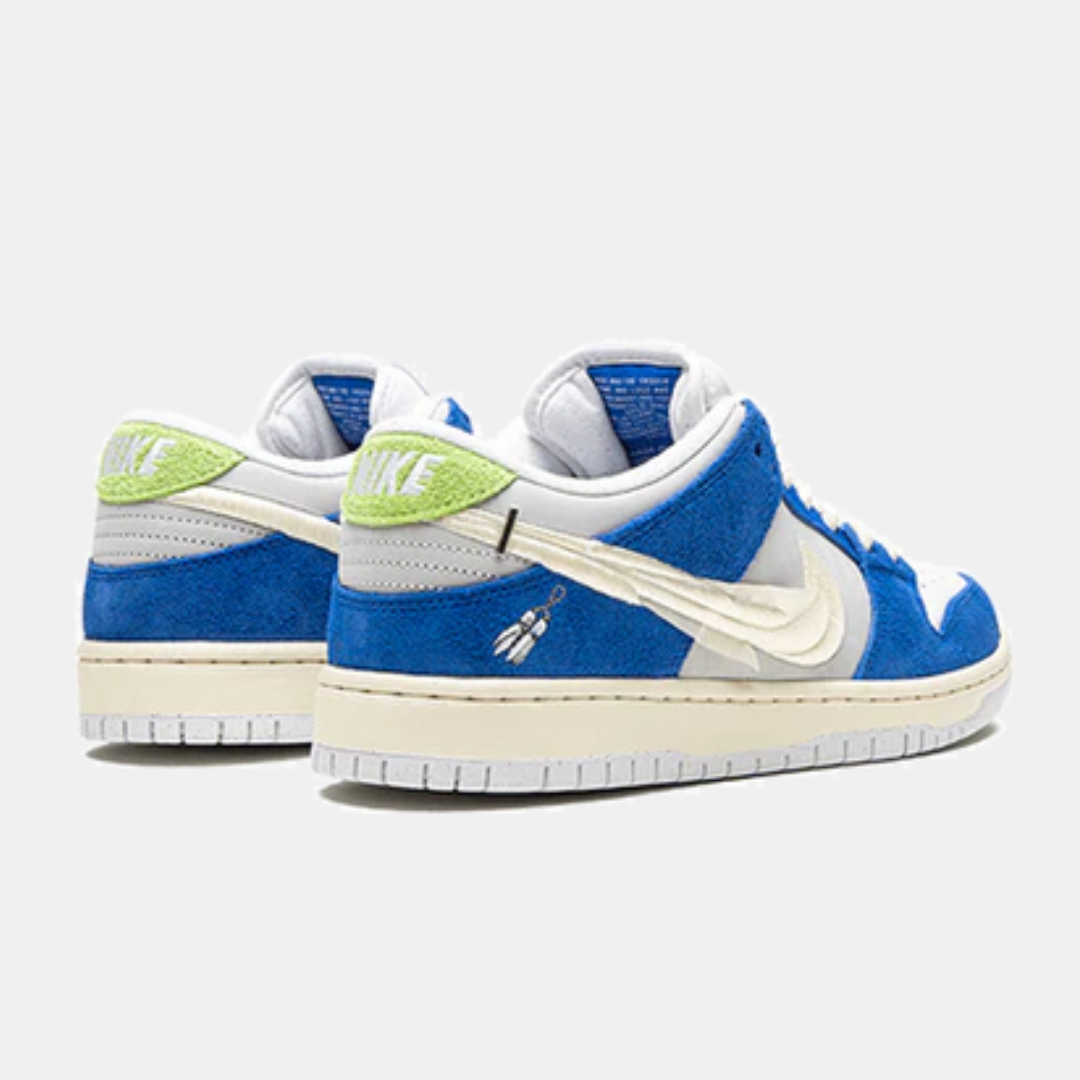 Nike SB Dunk Low Pro X Fly Streetwear