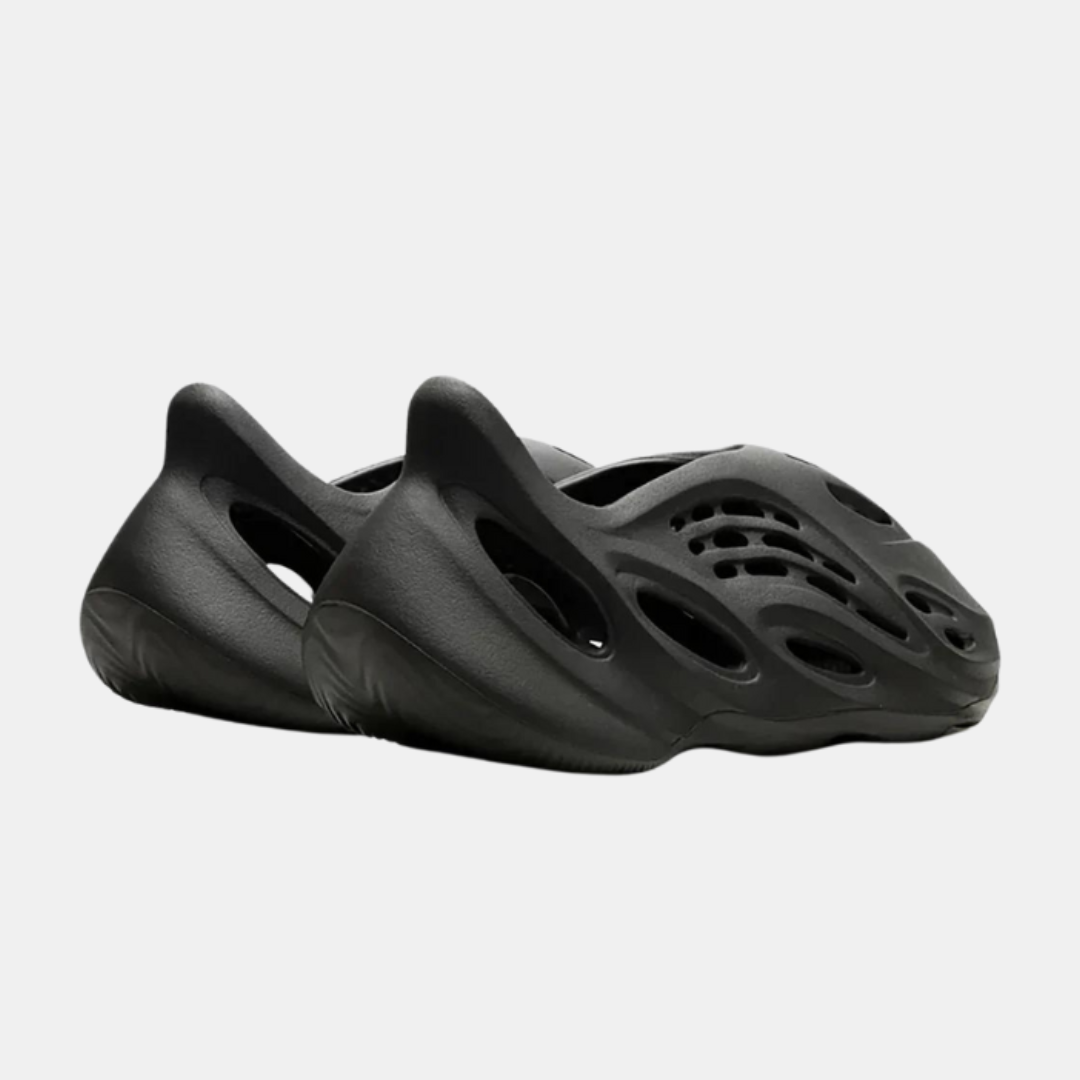 Yeezy Foam RNNR - Carbon
