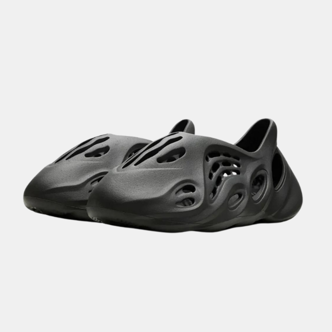 Yeezy Foam RNNR - Carbon